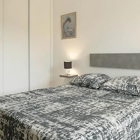 2 Pieces Sur 60m2 *